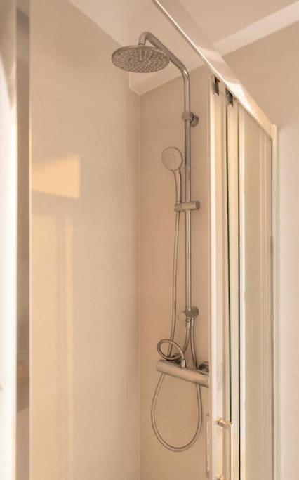 Bright & Airy 2Bd Apt Close To National Garden Athen Exterior foto